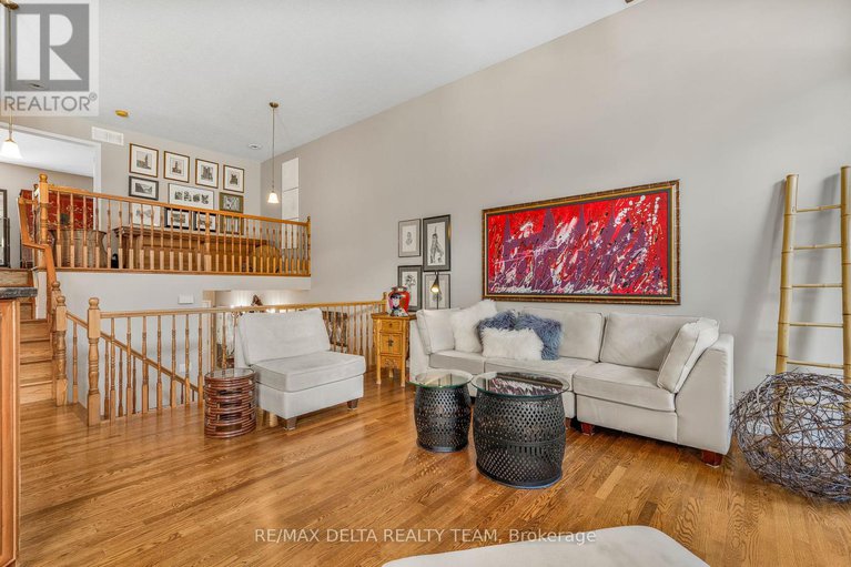 28779115/116-gladeview-private/upper-hunt-club/ottawa/ontario/K1T4C5_8