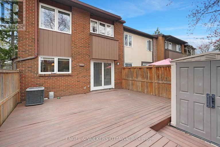 29677909/33-2111-montreal-road/beaconwood/ottawa/ontario/K1J8M8_24