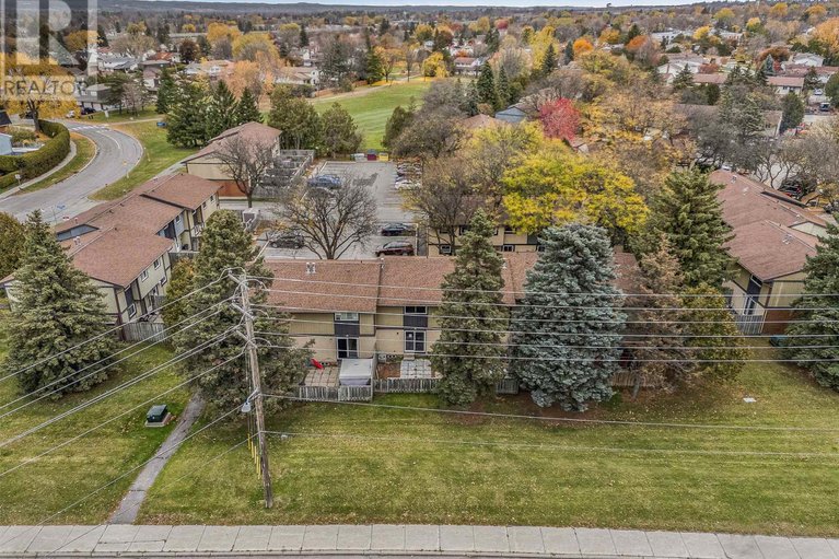 29101231/6138-brookside-lane/convent-glen-south/ottawa/ontario/K1C2K7_32