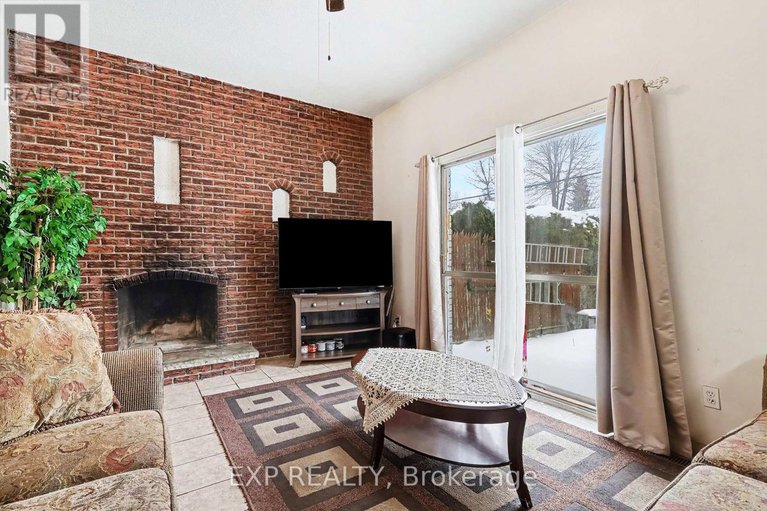 29242440/2211-st-laurent-boulevard/hawthorne-meadows/ottawa/ontario/K1G1B1_14