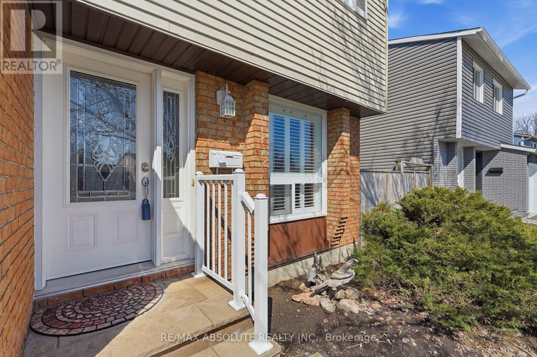 29579174/1594-st-georges-street/bilberry-creekqueenswood-heights/ottawa/ontario/K1E2M9_2