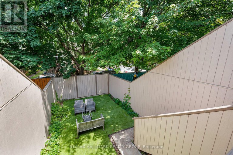 28594235/213-booth-street/west-centre-town/ottawa/ontario/K1R7V4_47