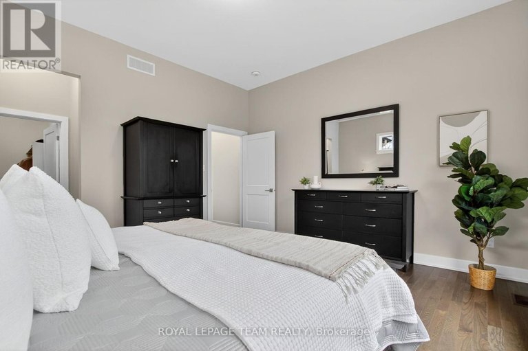 29592017/144-country-meadow-drive/huntley-ward-north-west/ottawa/ontario/K0A1L0_23