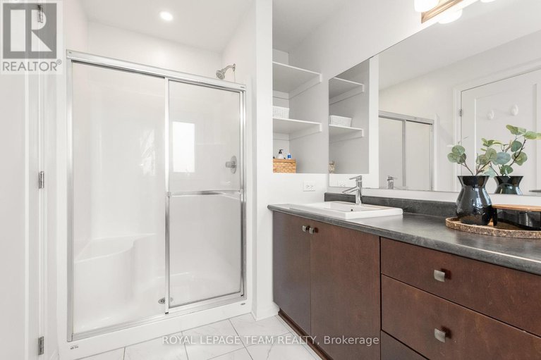 29186471/544-rioja-street/emerald-meadowstrailwest/ottawa/ontario/K2S0V8_29