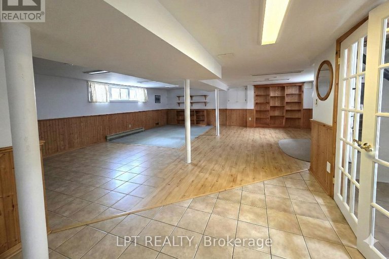 29429679/2302-lawn-avenue/woodroffe/ottawa/ontario/K2B7B4_12