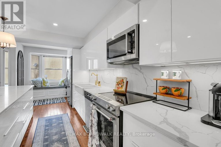 29327134/3-104-cheltenham-private/hunt-club-woods/ottawa/ontario/K1V0L6_11