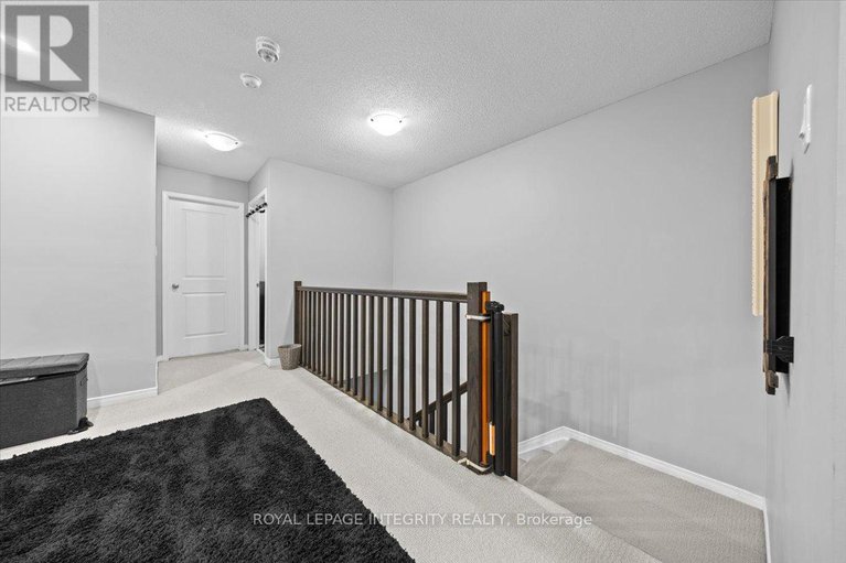 28631882/14-hackney-private/emerald-meadowstrailwest/ottawa/ontario/K2V0K8_28