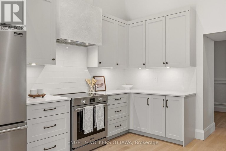 29649230/35-mackay-street/new-edinburgh/ottawa/ontario/K1M2B2_20