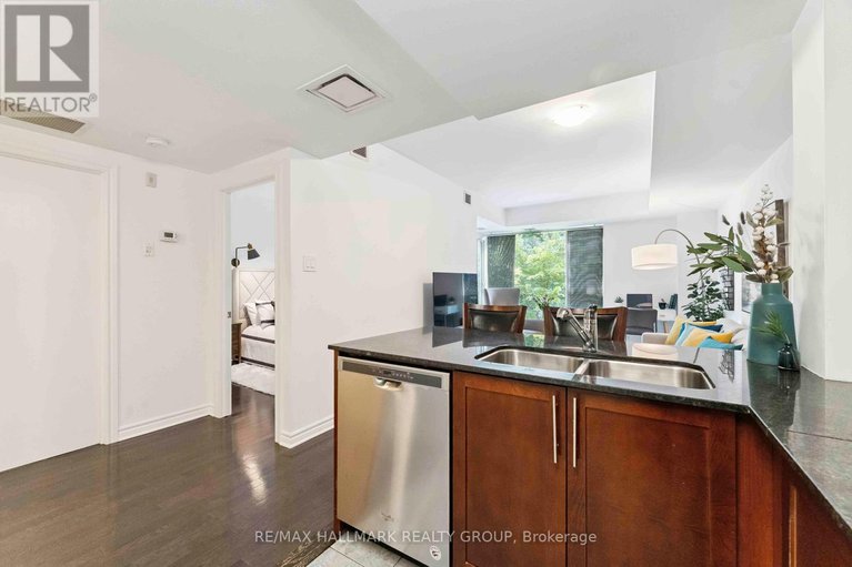 28648354/204-200-lett-street/west-centre-town/ottawa/ontario/K1R0A7_13