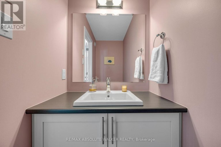 29377967/119-cambie-road/riverside-southgloucester-glen/ottawa/ontario/K1X0A6_12