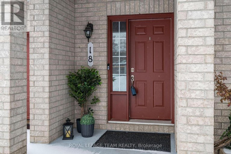 29269235/18-oakham-ridge-n/morgans-grantsouth-march/ottawa/ontario/K2K3B3_3