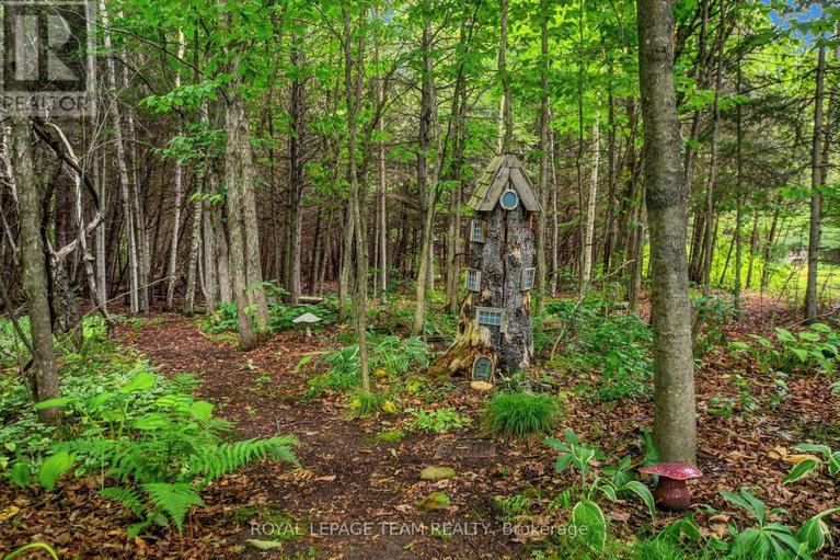 28663805/1043-county-rd-44-road-e/north-grenville-twp-kemptville-east/north-grenville/ontario/K0G1T0_32