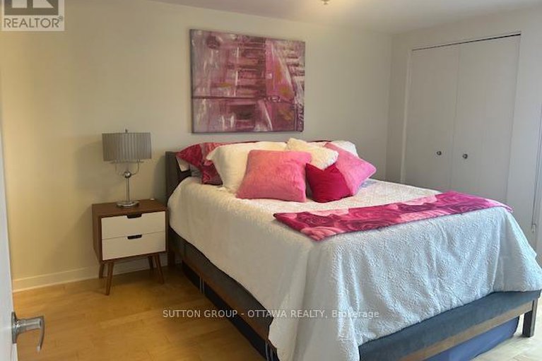 28647619/506-456-king-edward-avenue/sandy-hill/ottawa/ontario/K1N0B4_14