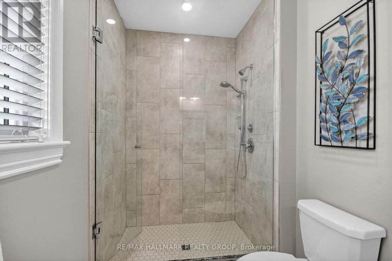 29641179/131-rivington-street/carp/ottawa/ontario/K0A1L0_32