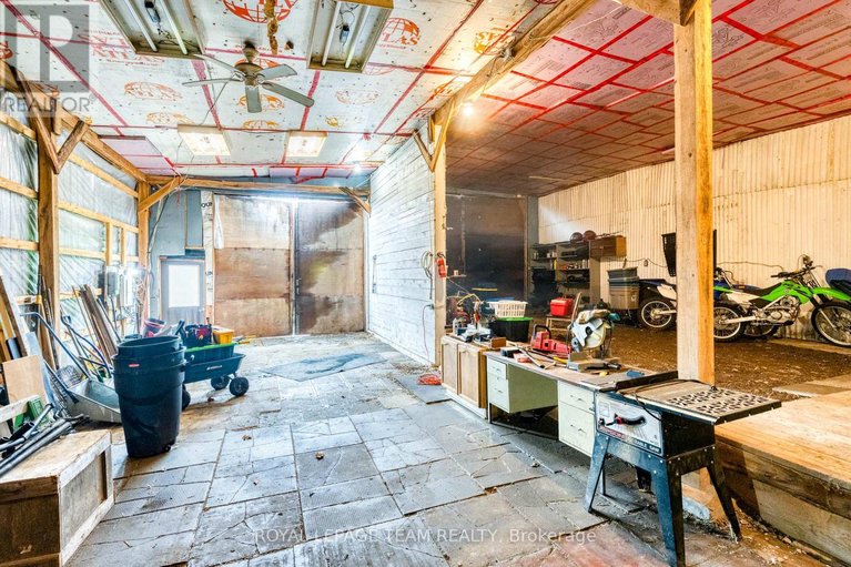 29612401/1255-old-perth-road/mississippi-mills-ramsay-twp/mississippi-mills/ontario/K0A1A0_22