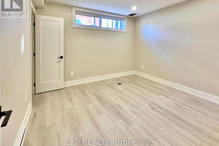 29112104/a-b-25-omeara-street/hintonburg/ottawa/ontario/K1Y2S8_20