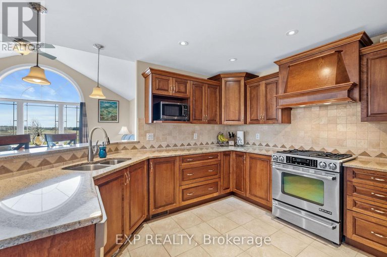 28552096/5940-brophy-drive/south-of-fallowfield-road/ottawa/ontario/K0A2Z0_11