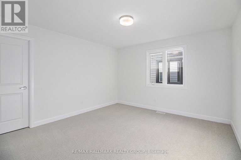 29086225/526-reflection-street/orleans-village/ottawa/ontario/K1W0S8_29