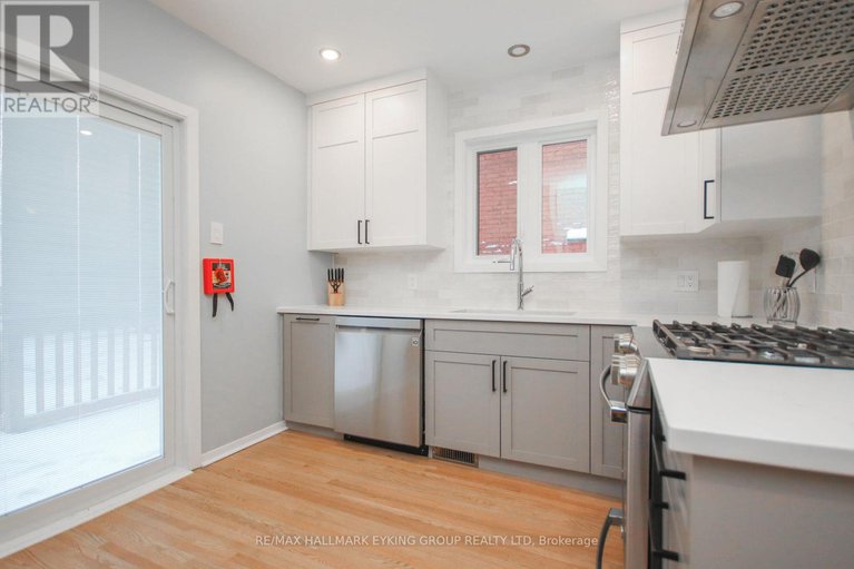 28220496/239-york-street/lower-town/ottawa/ontario/K1N5T9_26