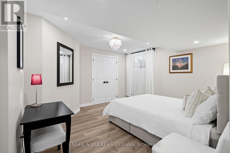 29373193/267-sceptre-way/emerald-meadowstrailwest/ottawa/ontario/K2V0C6_42