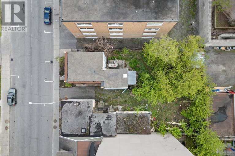 28898418/168-174-murray-street/lower-townbyward-market/ottawa/ontario/K1N5M8_9