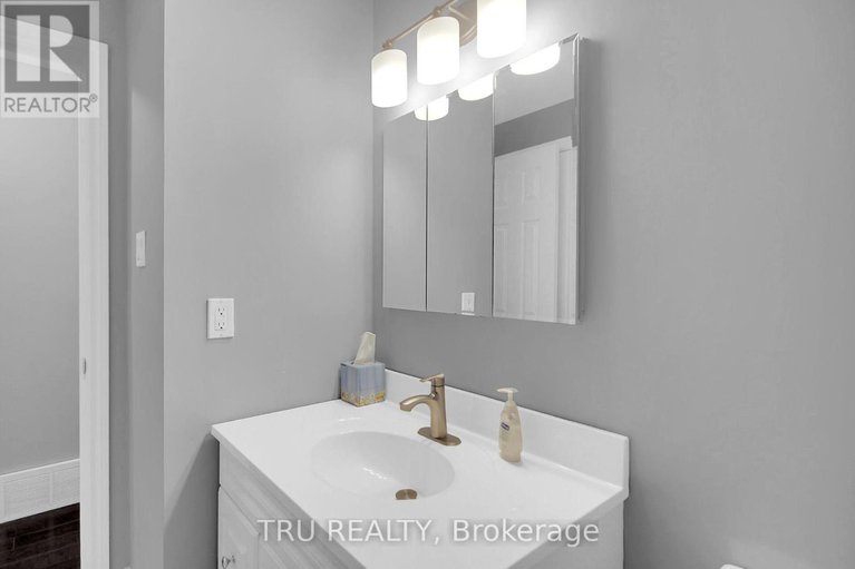 29148422/132-rothesay-drive/glencairnhazeldean/ottawa/ontario/K2L1P1_28