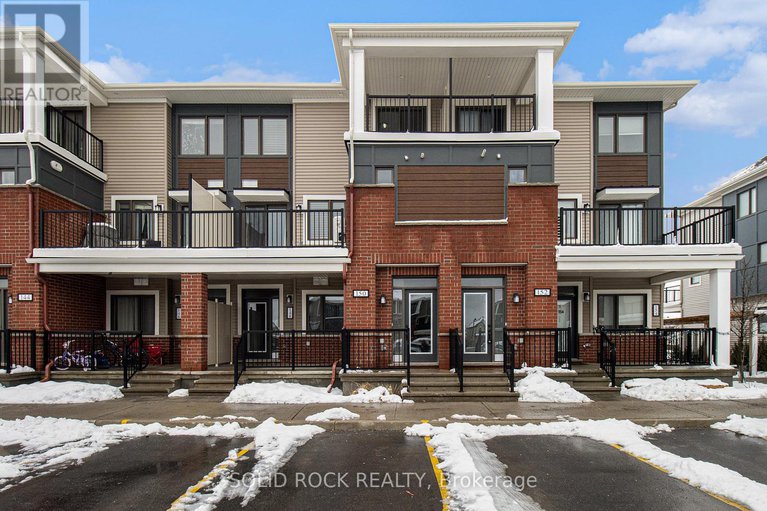 27859522/42-150-walleye-private-w/half-moon-bay/ottawa/ontario/K2J6R2_2