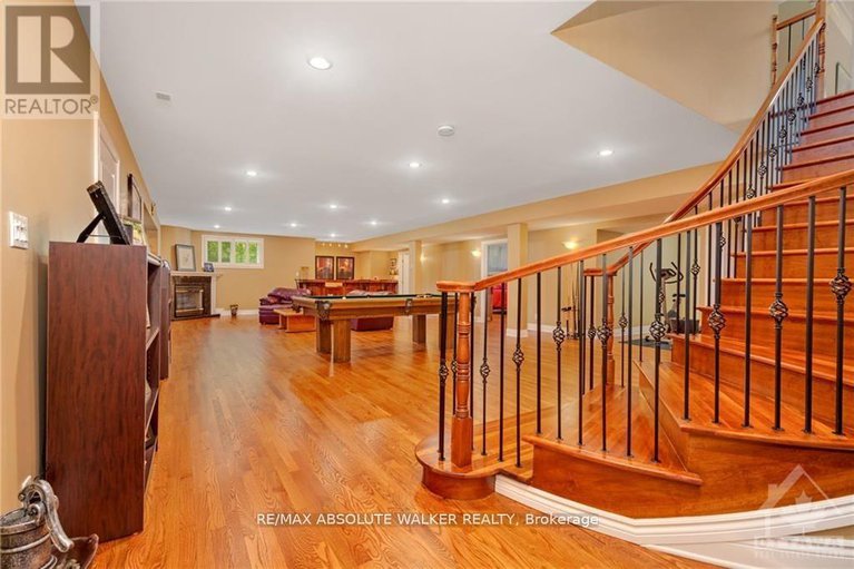 28148161/2501-kearns-way/osgoode-twp-north-of-reg-rd-6/ottawa/ontario/K4P1R9_19