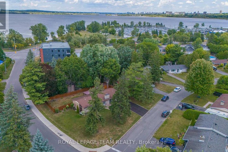 28943825/1-stillwater-drive/crystal-beach/ottawa/ontario/K2H5J9_2