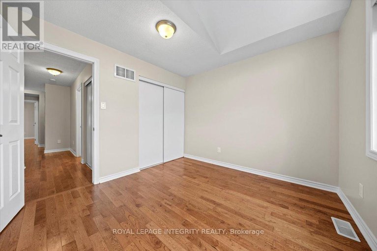 29135585/578-sunlit-circle/notting-hillsummerside/ottawa/ontario/K4A0V4_33