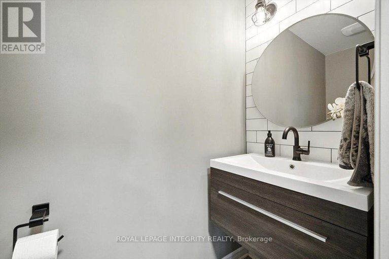 28804578/106-trail-side-circle/springridgeeast-village/ottawa/ontario/K4A5A9_19