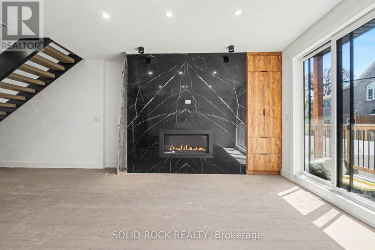 29669928/828-alpine-avenue/queensway-terrace-north/ottawa/ontario/K2B5R6_13