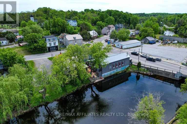 28432500/45-george-street/lanark-highlands-lanark-village/lanark-highlands/ontario/K0G1K0_47