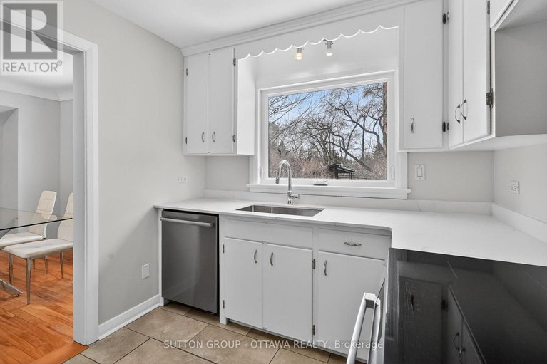 29515189/499-neighbourhood-way/riverview-park/ottawa/ontario/K1G0J3_10