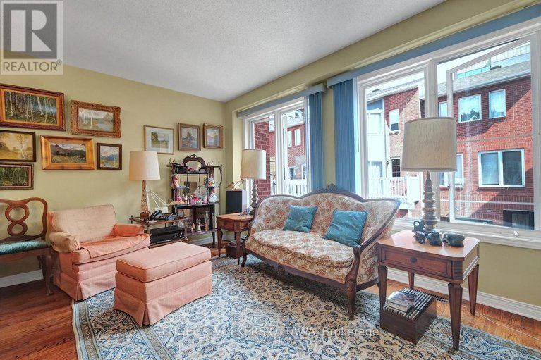 28836978/6-stockport-private/ottawa-centre/ottawa/ontario/K2P2J3_10