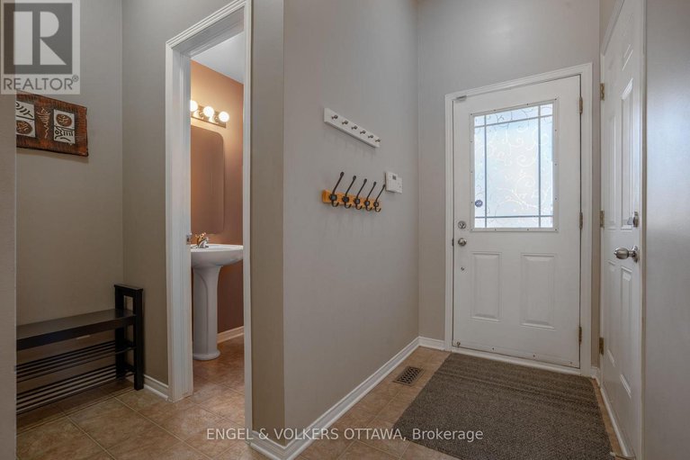 29049195/1031-capreol-street/avalon-east/ottawa/ontario/K4A4Z7_4