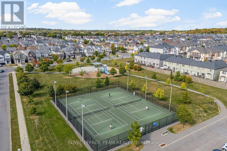 28888816/368-crownridge-drive/emerald-meadowstrailwest/ottawa/ontario/K2M3A4_40