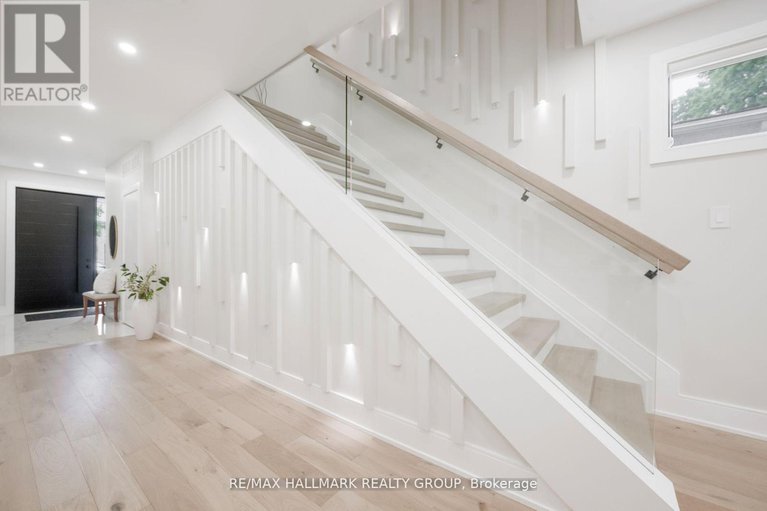 28666253/185-carleton-avenue/ottawa-westtunneys-pasture/ottawa/ontario/K1Y0J5_5