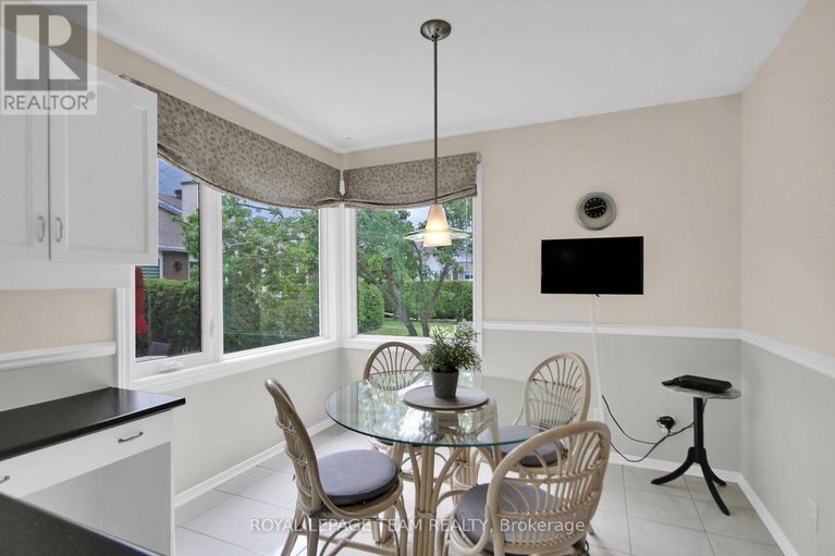 28525664/20-grand-cedar-court/stittsville-central/ottawa/ontario/K2S1C8_9