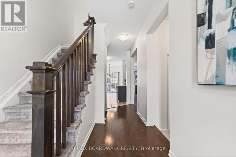 29438320/716-oakglade-avenue/emerald-meadowstrailwest/ottawa/ontario/K2M0B3_3