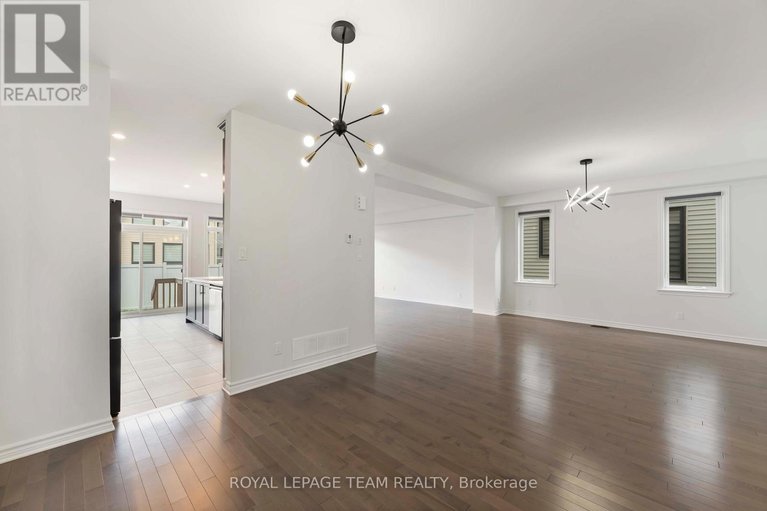 28647828/1010-brian-good-avenue/riverside-southgloucester-glen/ottawa/ontario/K4M0R3_10