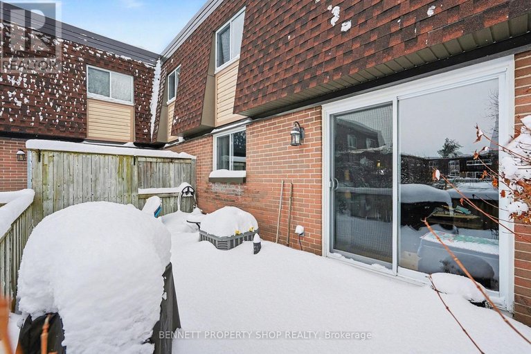 29596738/41-209-ridgepark-private/meadowlandscrestview/ottawa/ontario/K2G1H1_8