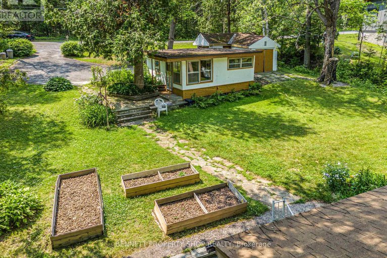 28570016/252-old-quarry-road/woodlawnmaclarens-landingkilmaurs/ottawa/ontario/K0A3M0_30