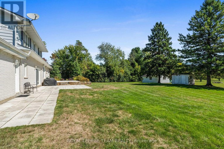 28889906/1640-century-road-e/manotick-south-to-roger-stevens/ottawa/ontario/K0A2E0_39