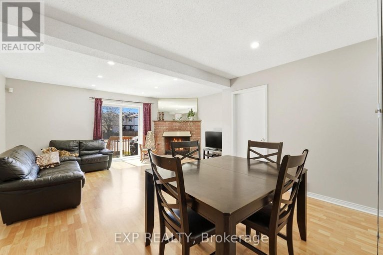 29663235/8-322-robillard-private/hunt-club-parkgreenboro/ottawa/ontario/K1T2V8_16