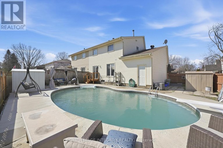 29649583/776-vinette-crescent/chatelaine-village/ottawa/ontario/K1E1W9_24