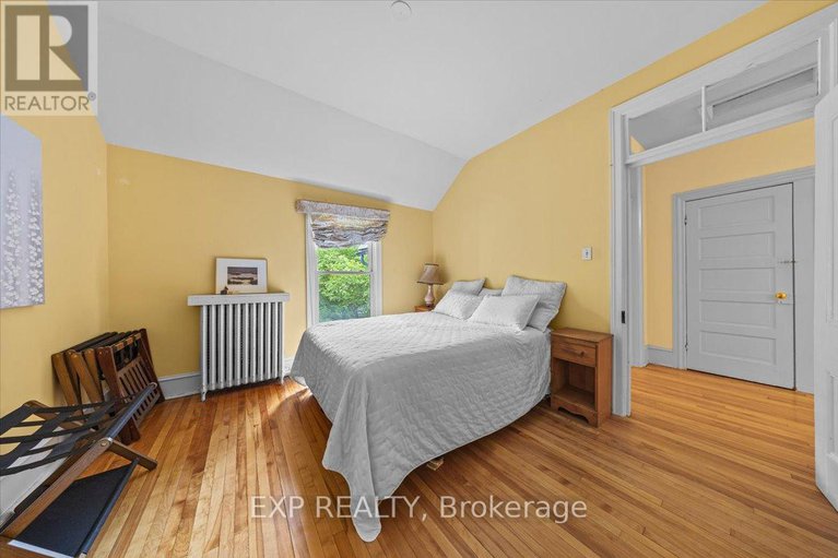 28588521/107-stanley-avenue/new-edinburgh/ottawa/ontario/K1M1N8_37