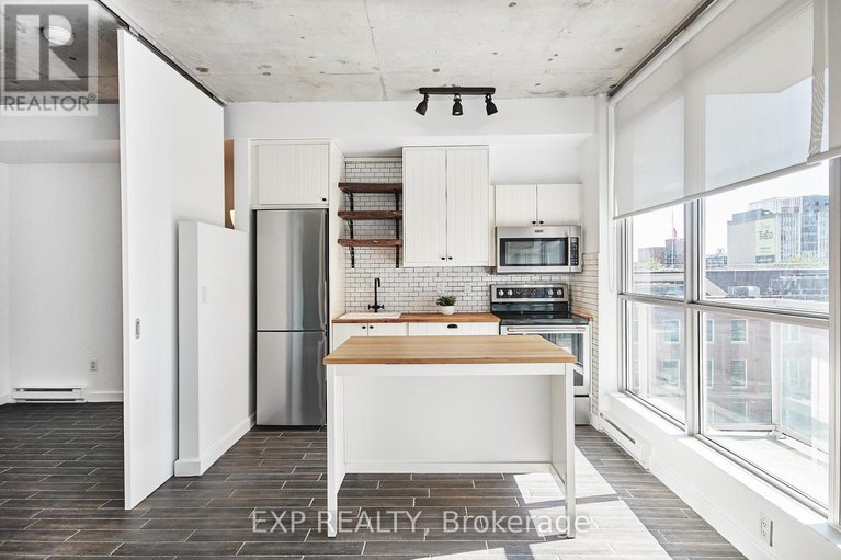 28998983/606-180-york-street/lower-townbyward-market/ottawa/ontario/K1N1J6_14