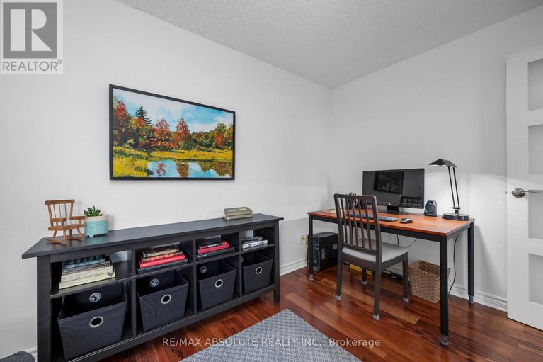 29030297/2406-1081-ambleside-drive/woodroffe/ottawa/ontario/K2B8C8_26