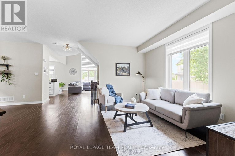 28539226/43-hibiscus-way/cedargrovefraserdale/ottawa/ontario/K2J6A5_7